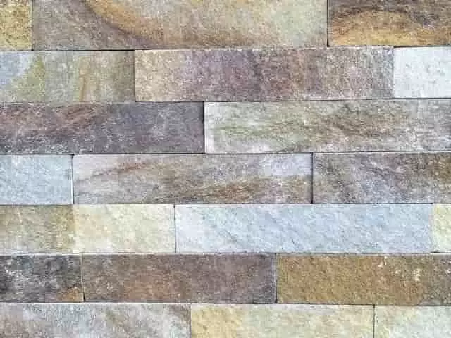 rozsdabarnas szürke, andezit szabályos burkolat