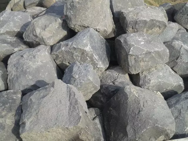 bazalt kertépítő kövek