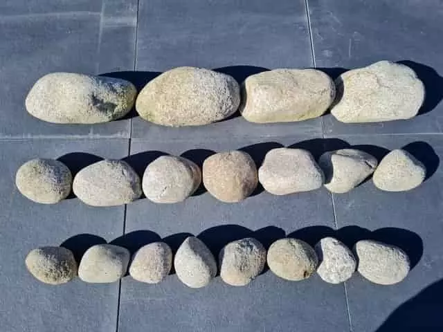 gránit golyó ágyásszegélyek kőből
