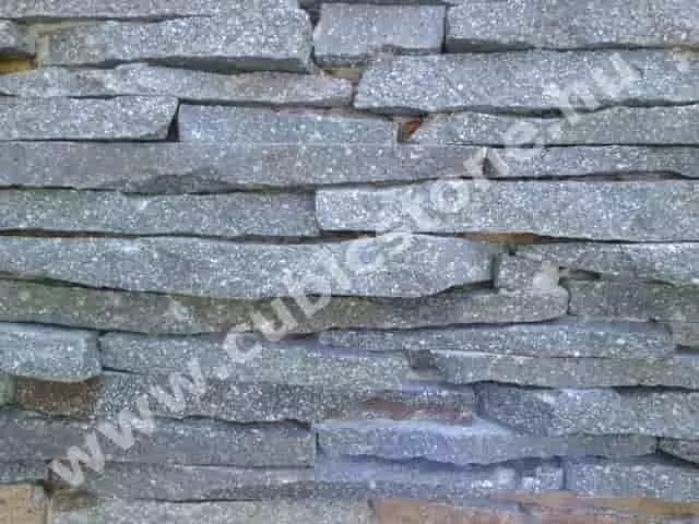 kék andezit kemény kő elegáns ragasztandó oldallal