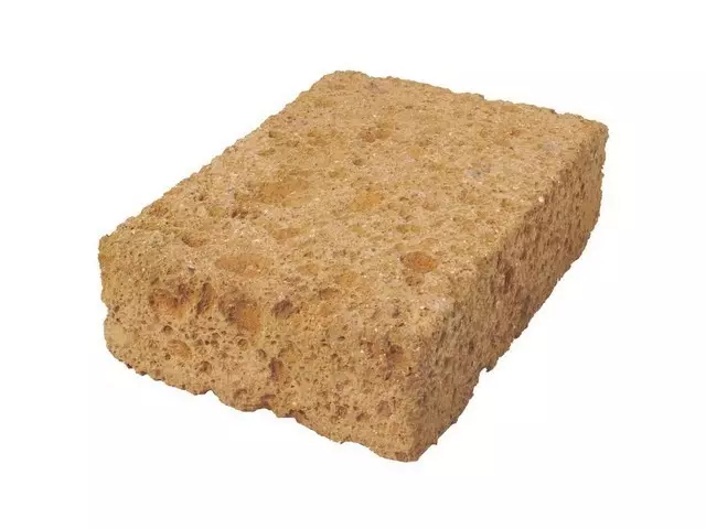 kerti lépegető tufából