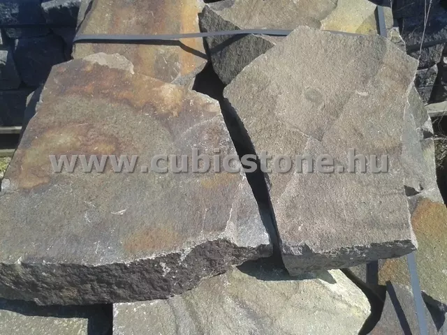 kerti lépőkő andezitből