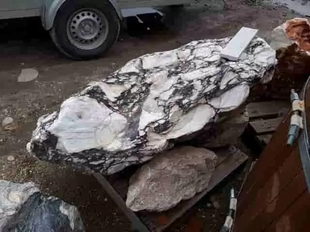 kerti tóhoz márvány kő kerti tóhoz márvány kő