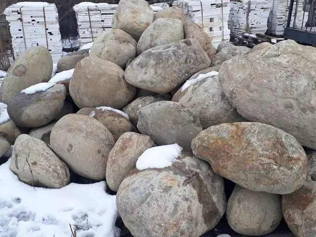 nagyméretű görgeteg kövek nagyméretű görgeteg kövek