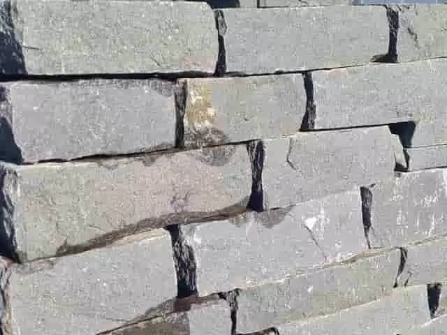szürke bazalt kerti támfal elemek szürke bazalt kerti támfal elemek