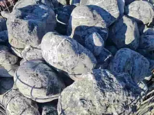 szürke, csíkos koptatott kő szürke, csíkos koptatott kő